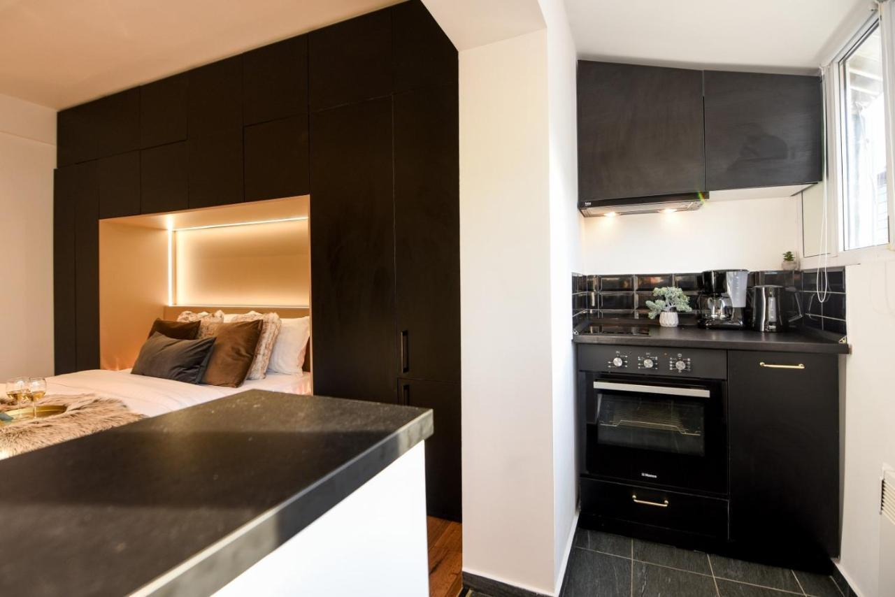Calea Victoriei Modern Studio - Escape In The City Center Bukarest Eksteriør billede