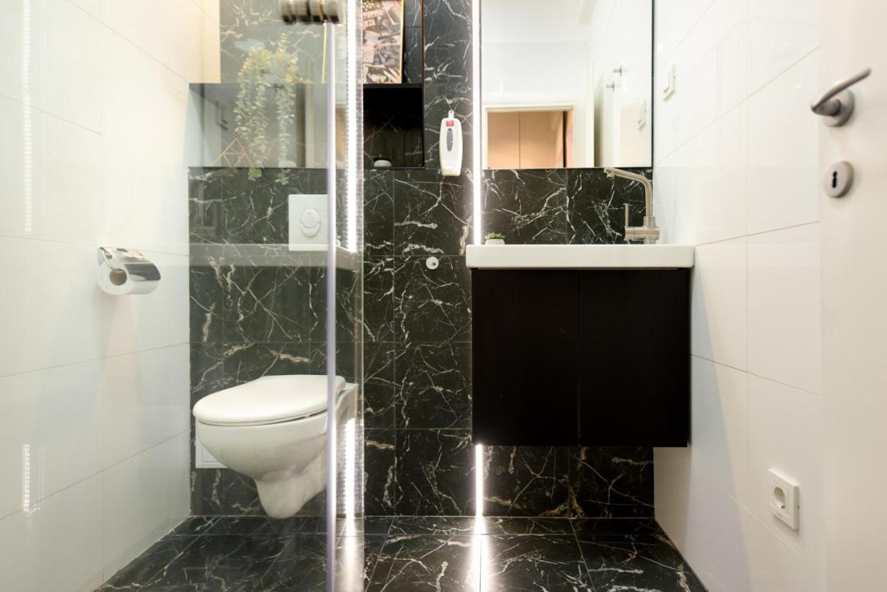 Calea Victoriei Modern Studio - Escape In The City Center Bukarest Eksteriør billede